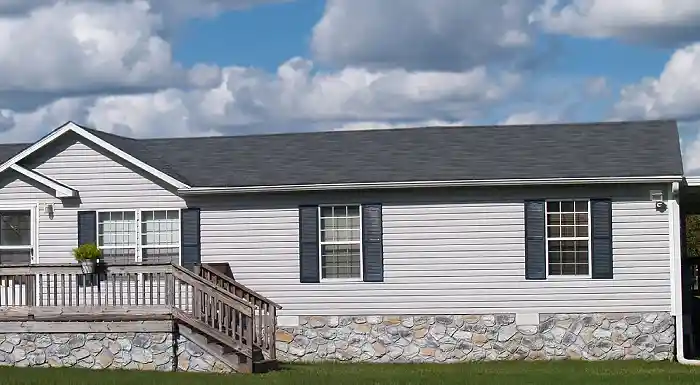 mobile-home-skirting-vinyl-brick-rock